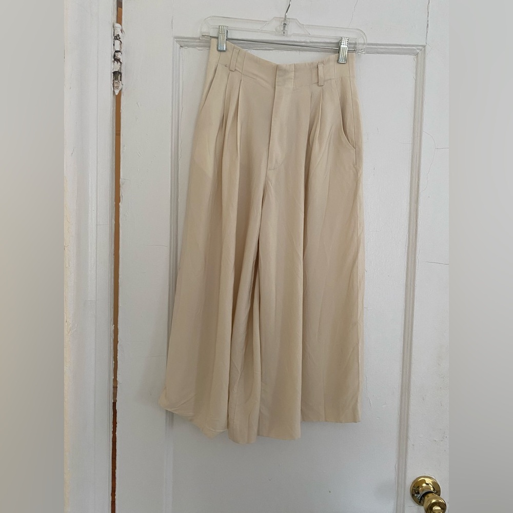 Alice + Olivia Sample Cream Chinos with Pleated Design